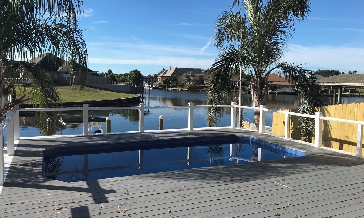 Slidell House | French Quarter Gateway Rental 320 Near New Orleans with Pool and Boat Dock