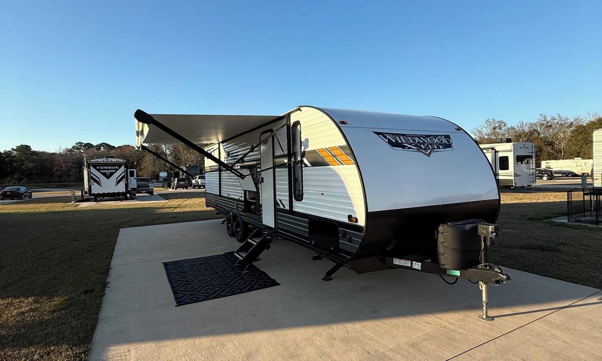 Theodore RV Rental | fully set up camper ready to go, located at Homestead RV Community park
