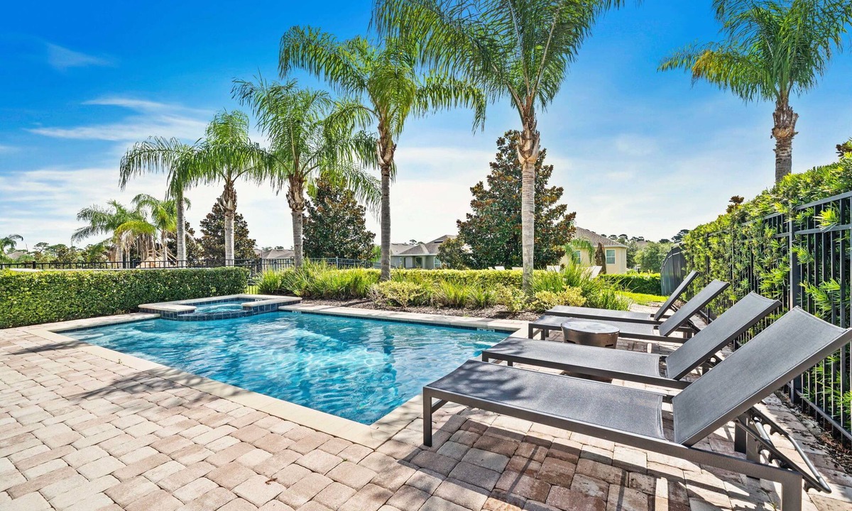Celebration House | Games Room/Private Pool and Hot Tub/Beautifully furnished/Movie Room/Free Wifi
