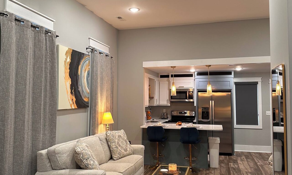 Florence Apartment | Golden Hour Loft in the Heart of Downtown Florence