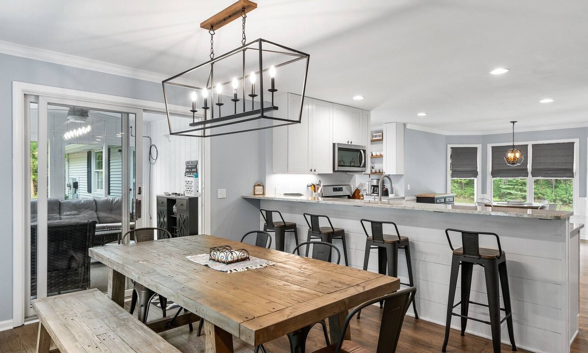 Harbor Springs House | Gorgeous home in Harbor Springs with Hot tub!