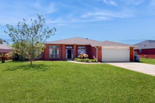 Ono Island House | Gorgeous pet friendly coastal home with plenty of space and easy beach access