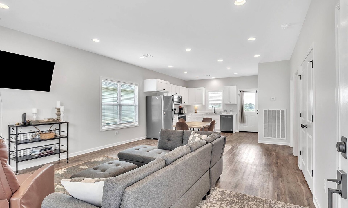 Columbus House | Green Light Haven, Comfort in Columbus, 2BR, Grill