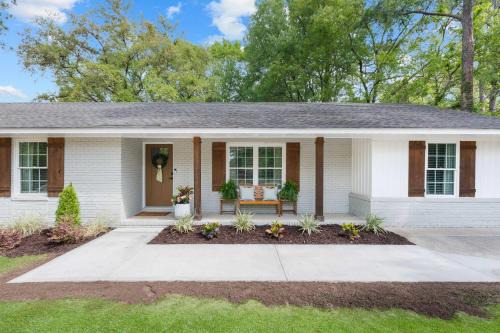 Statesboro House | GSU Getaway 4BR3BA spacious pet friendly
