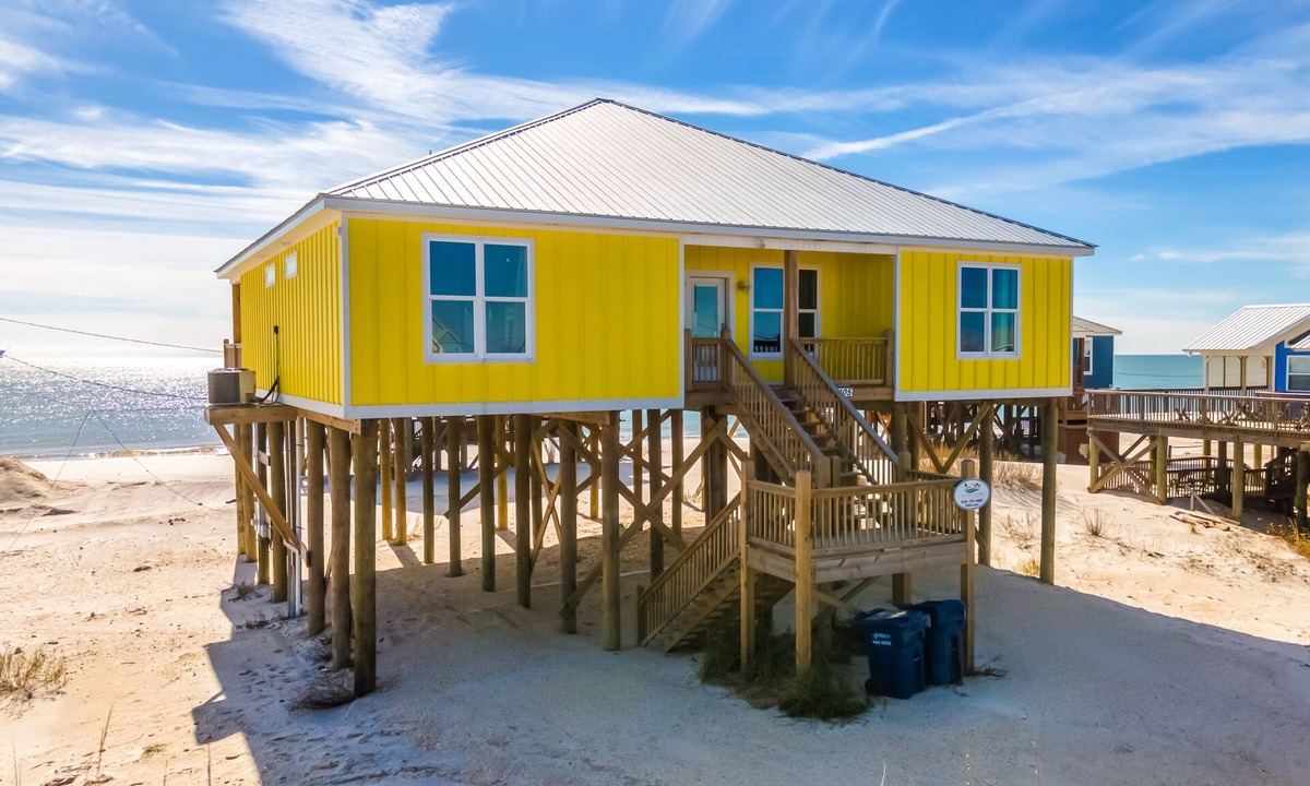 Dauphin Island House | Gulf Views + Beach Walkout, Porch Swing, Deck