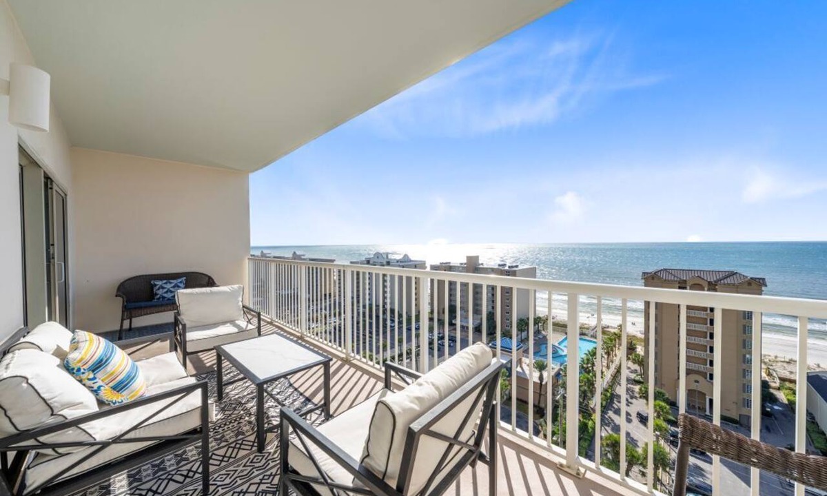 Gulf Shores Condo | Gulf Views - Sleeps 6 | Gulf Shores | Direct Beach Access