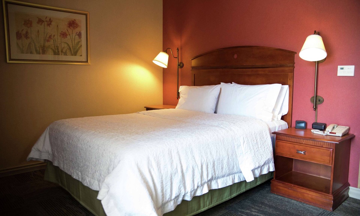 Mountain Home Hotel | Hampton Inn Mountain Home