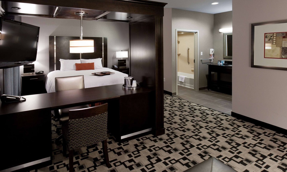 Mansura Hotel | Hampton Inn & Suites Marksville
