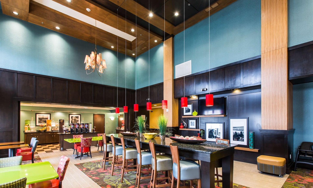 Toledo Hotel | Hampton Inn & Suites Toledo/Westgate