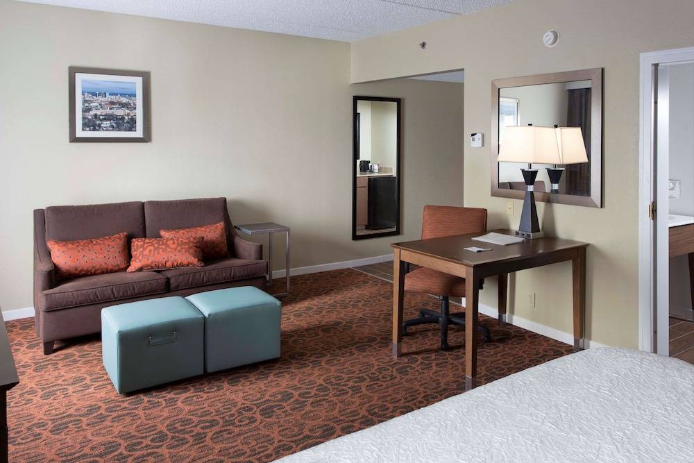 Troy Hotel | Hampton Inn Troy