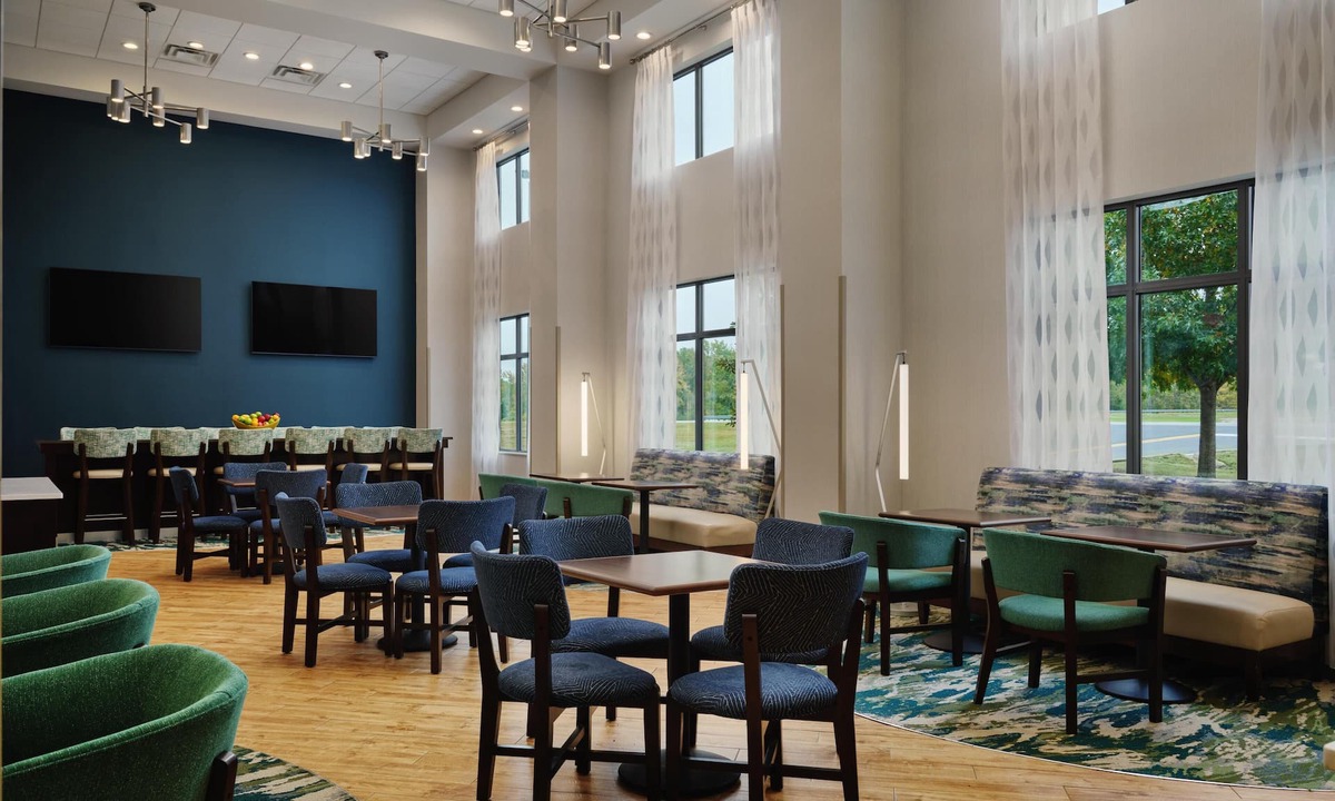 Waynesboro Hotel | Hampton Inn Waynesboro