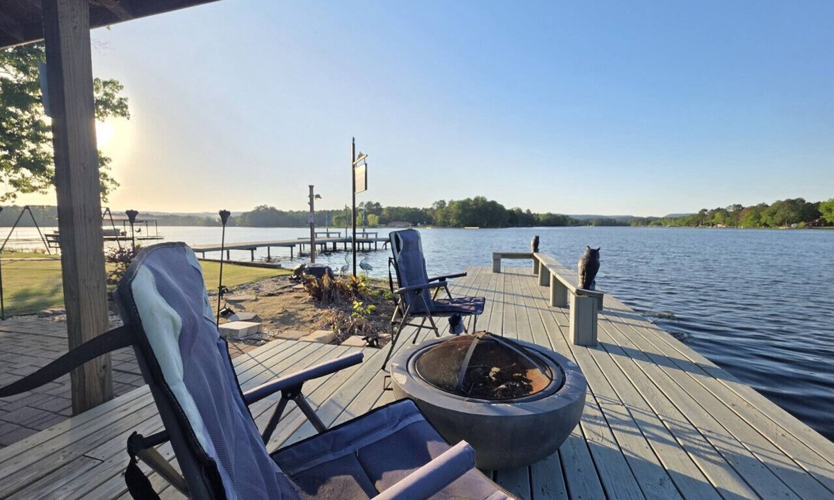 Ashville Cabin | Happy Dock Hideaway Waterfront Vibes Sunset Views