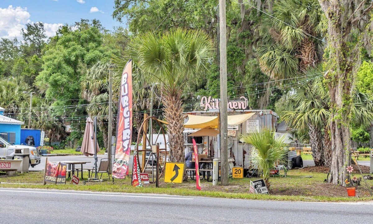 Candler House | Historic Lake Weir Bungalow - Pets Welcome