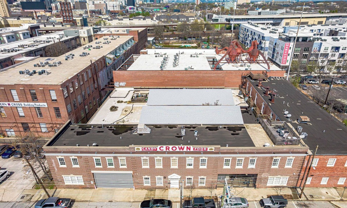 Oakland Condo | Historic Loft in Grant Park 3 less than 3 minute walk to MARTA Rail
