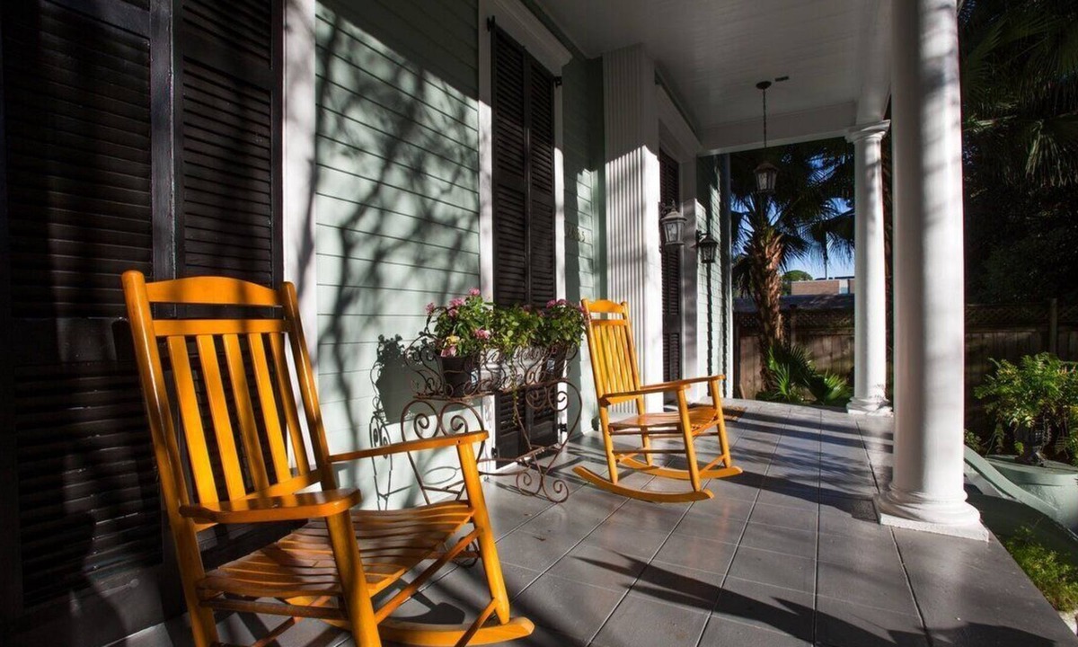 Esplanade Ridge House | Historic mansion close to FQ with large courtyard