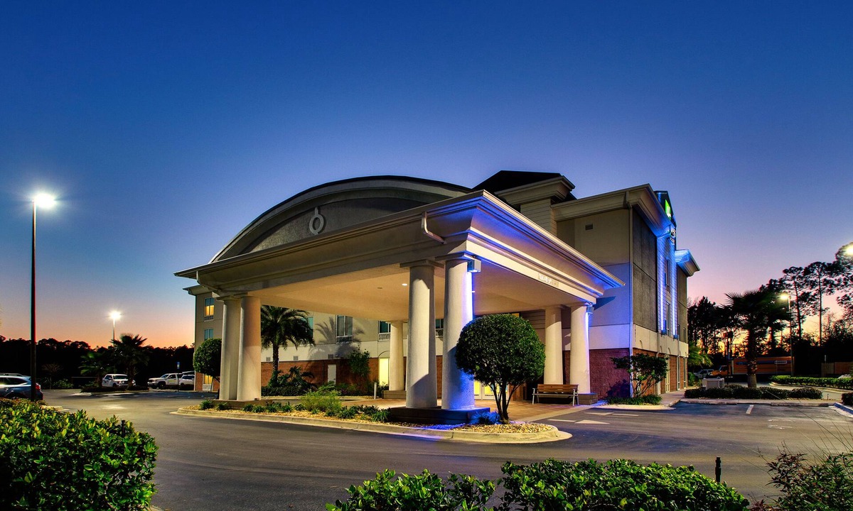 Yulee Hotel | Holiday Inn Express Hotel Jacksonville North - Fernandina by IHG