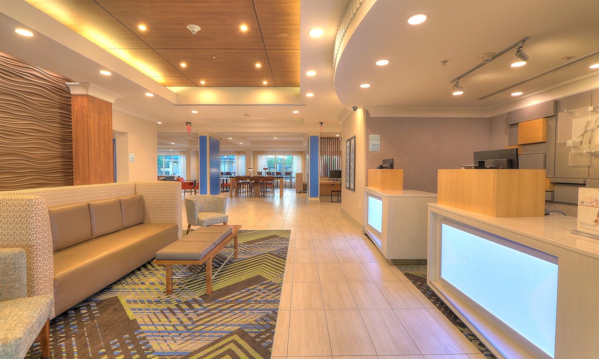 Saraland Hotel | Holiday Inn Express Hotel & Suites Mobile/Saraland by IHG