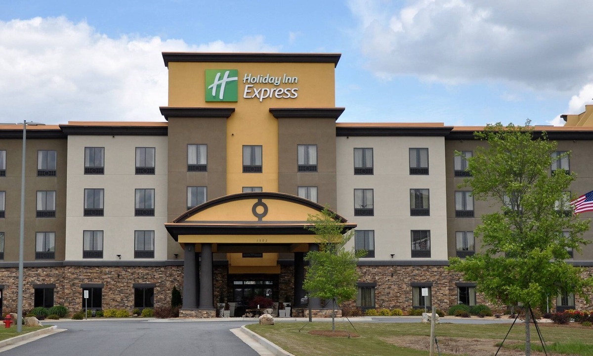 Perry Hotel | Holiday Inn Express & Suites Perry-National Fairground Area, an IHG Hotel