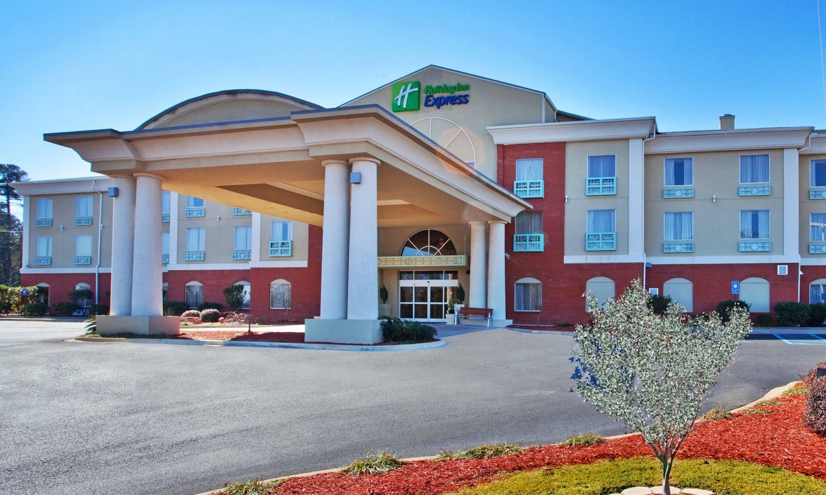 Thomasville Hotel | Holiday Inn Express & Suites Thomasville, an IHG Hotel