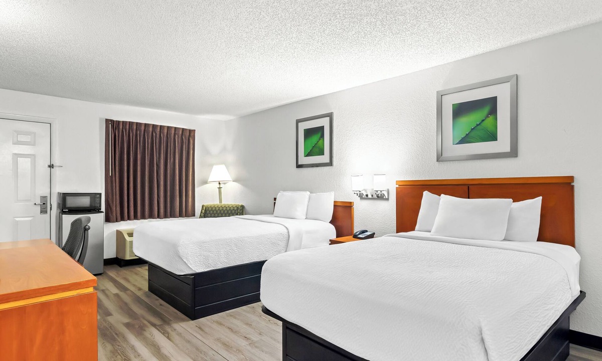 MacClenny Hotel | Homestay Inn & Suites