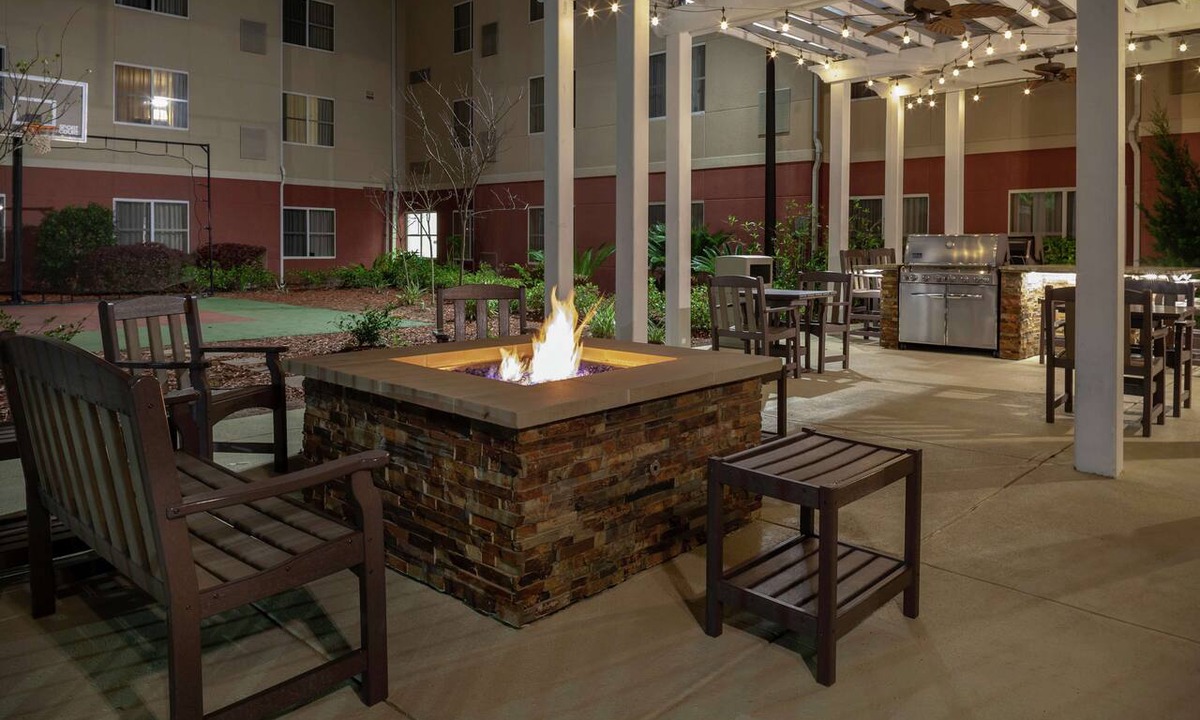Tallahassee Hotel | Homewood Suites by Hilton Tallahassee