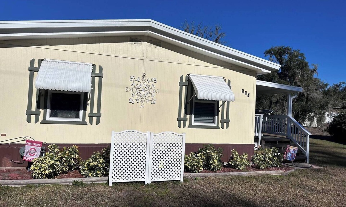 Satsuma House | House on the St John’s River with boat slip