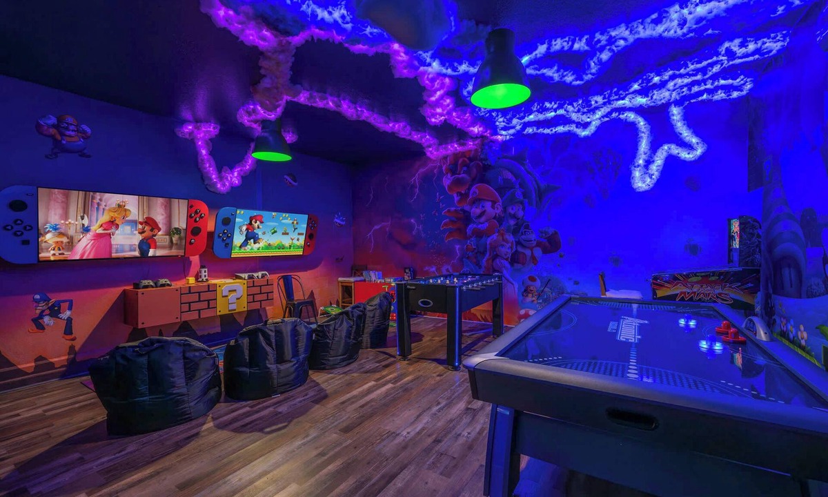 Davenport House | Immersive Activities, Arcade, Theatre Sleeps 24