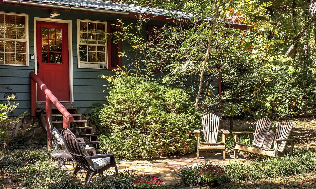 Mentone Cabin | In Town, Yet Wooded - Cozy 2BR Cabin in Mentone