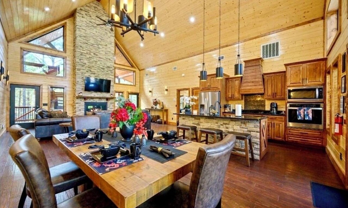 Pickens Cabin | Inner Peace Luxury Cabin Retreat with Hot Tub & Firepit Swings