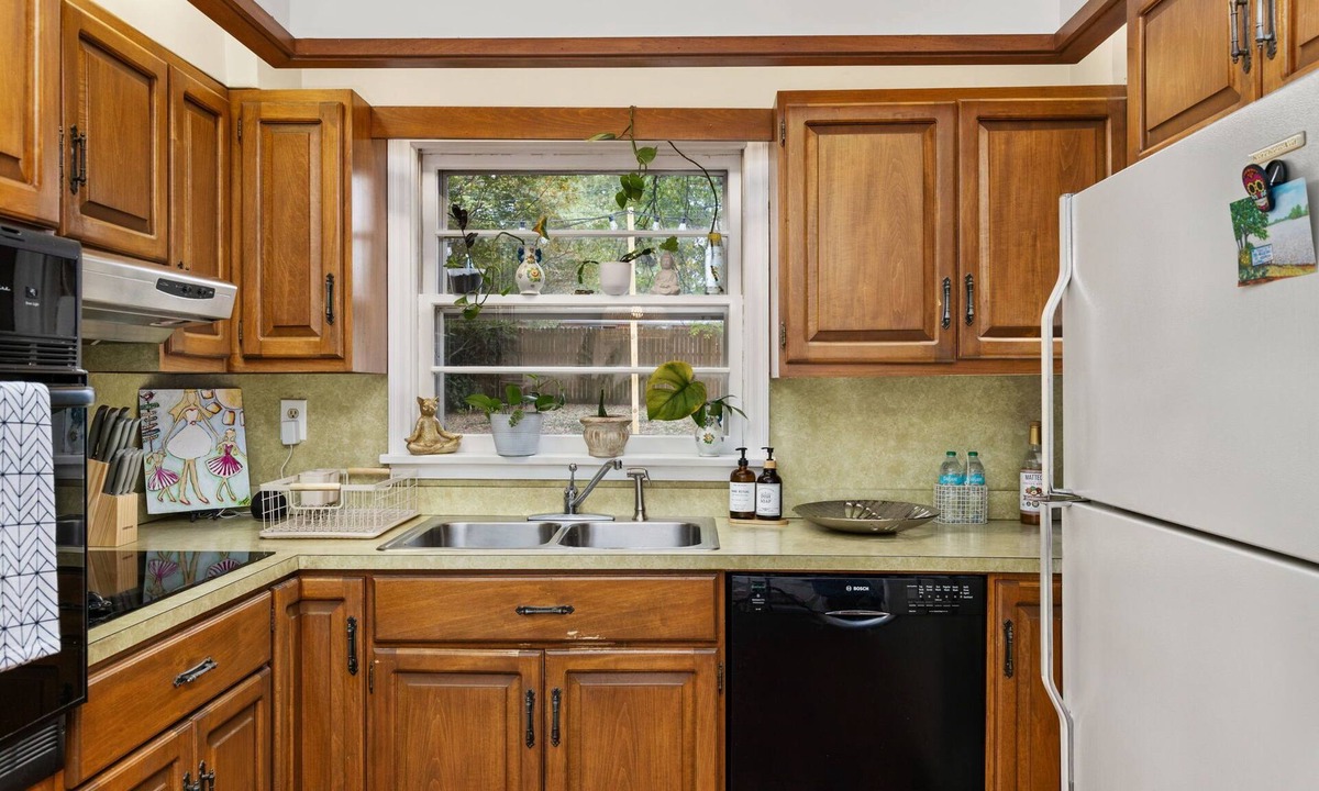 Florence House | Inspiring New Space, Sleeps 1-6, Best Area Downtown, Fast Wifi, New Mattresses
