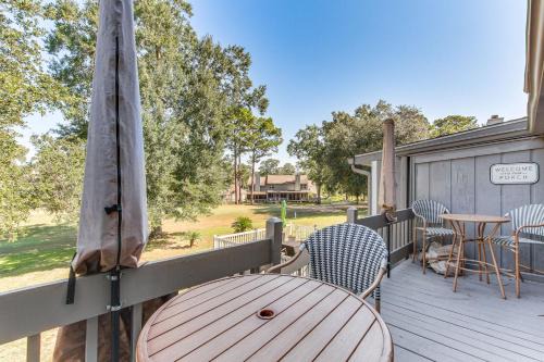 Diamondhead House | Inviting Home w/Golf Course View in Diamondhead!