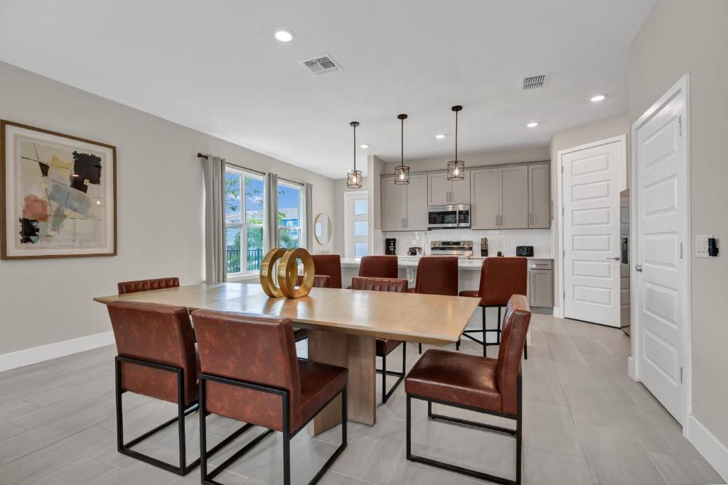 Reunion Apartment | Inviting Townhome Near Disney With Resort & Waterpark Access - 7833Sd