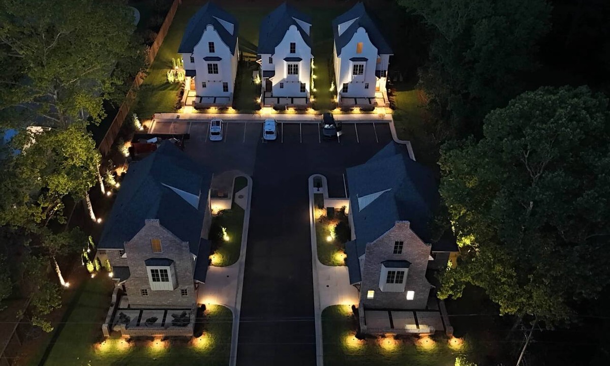 Pickwood House | King & Queen- All 5 Units