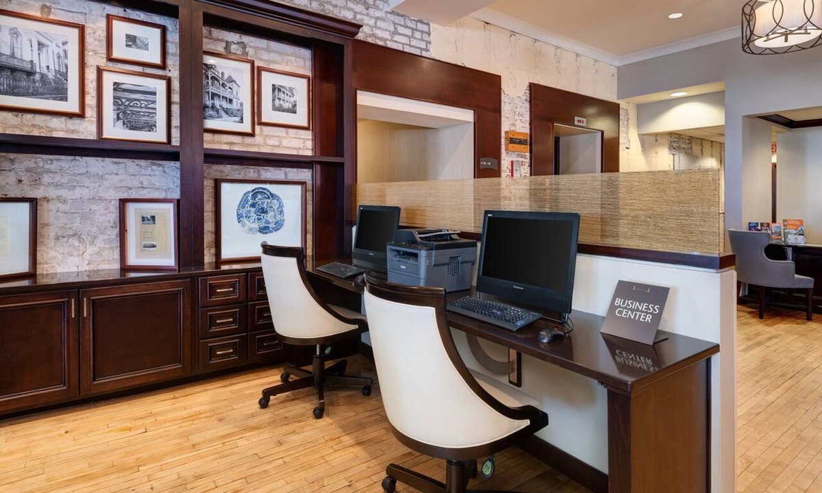 Historic District - North Apartment | King Studio w/Atrium View | Gym + Free Breakfast