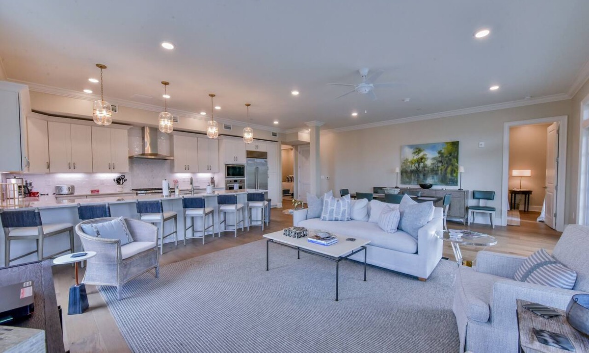 Tuscaloosa Condo | Krewe at Park Place - Book Now for Gameday!