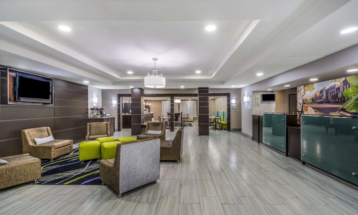 Canton Hotel | La Quinta Inn & Suites by Wyndham Canton MS