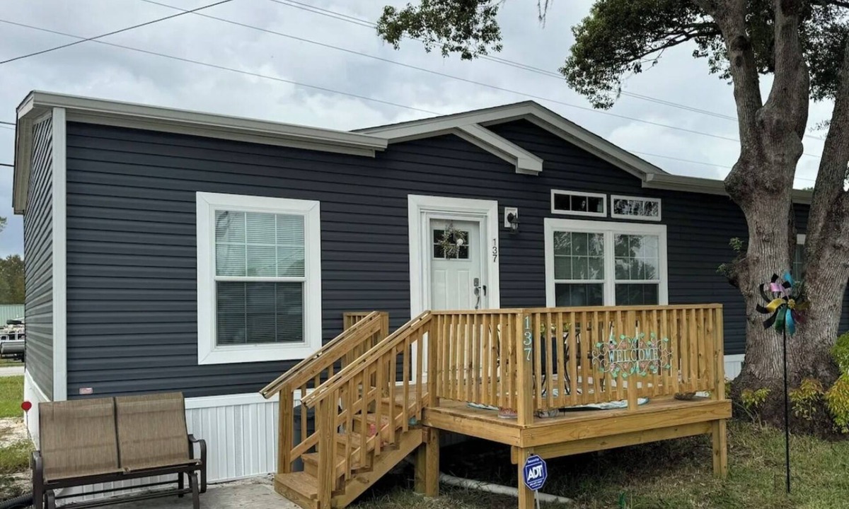 Fruitland House | Lake George getaway