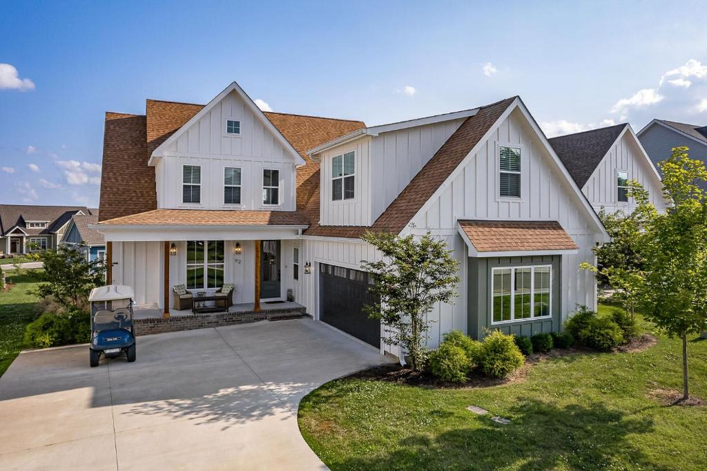 Winchester House | Lake Home Retreat w/Lake/Marina Access Golf Cart