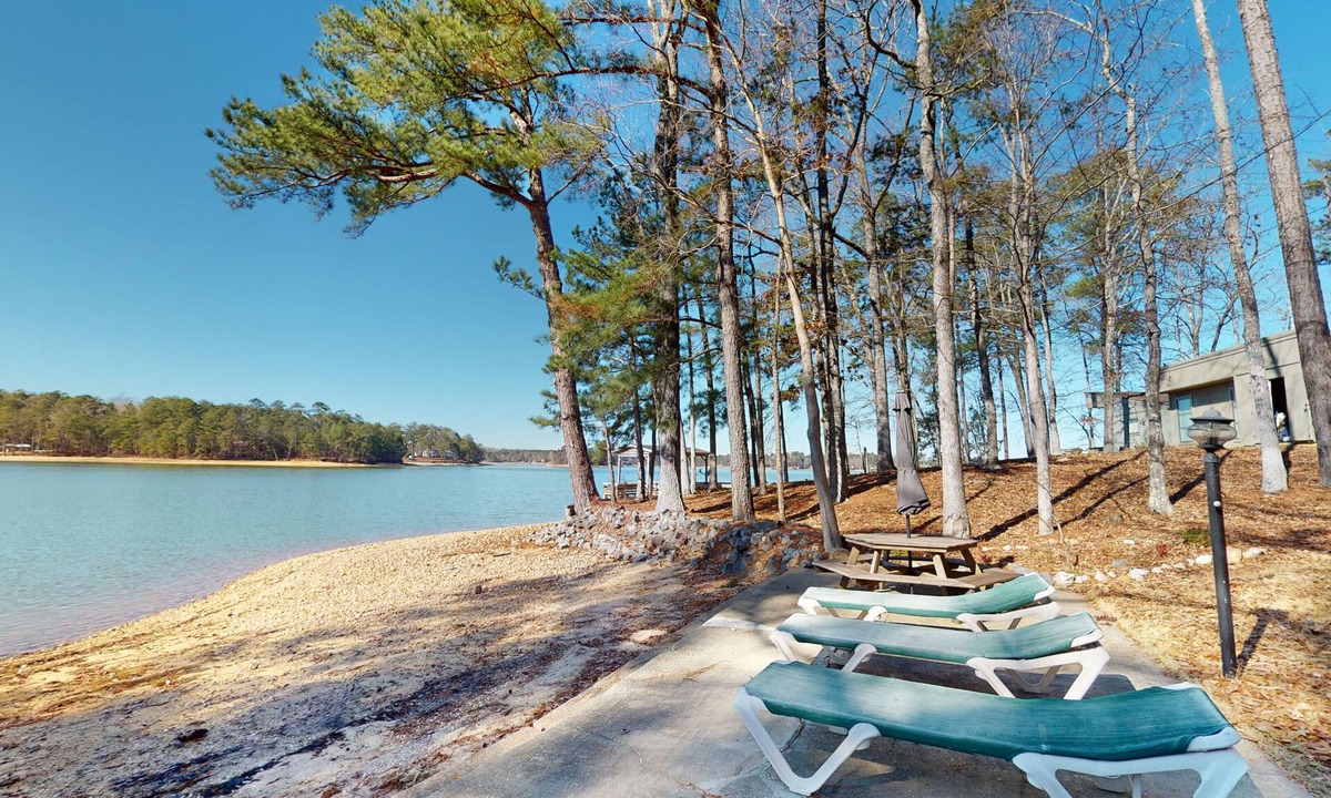 Little Kowaliga House | Lake Martin Oasis on Nero's Point, sleeps 15!