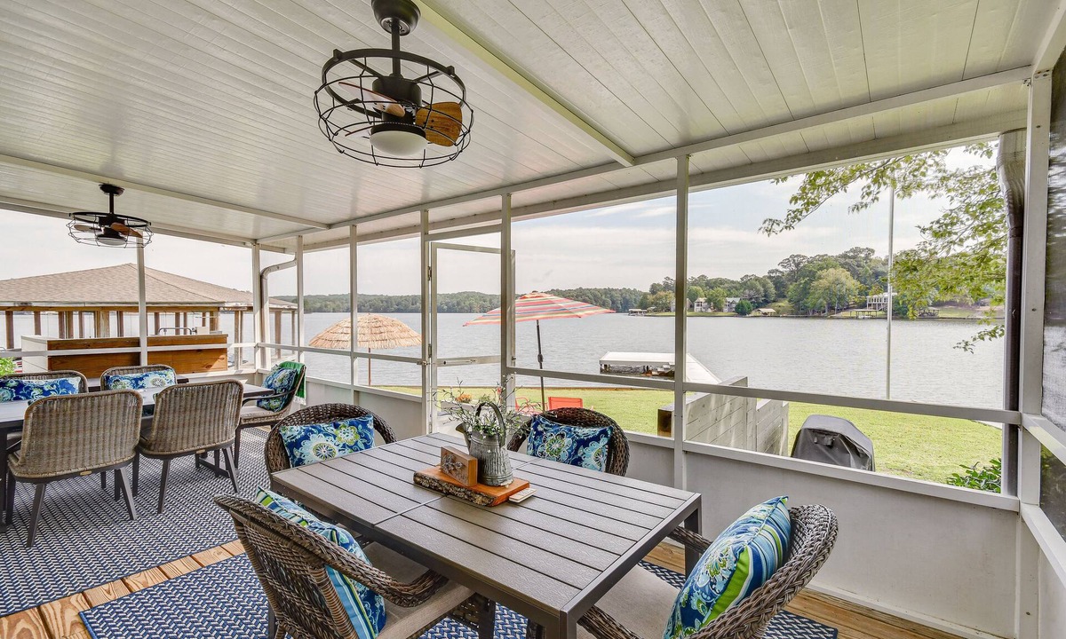Dadeville House | Lake Martin Retreat w/Private Dock & Boat Launch