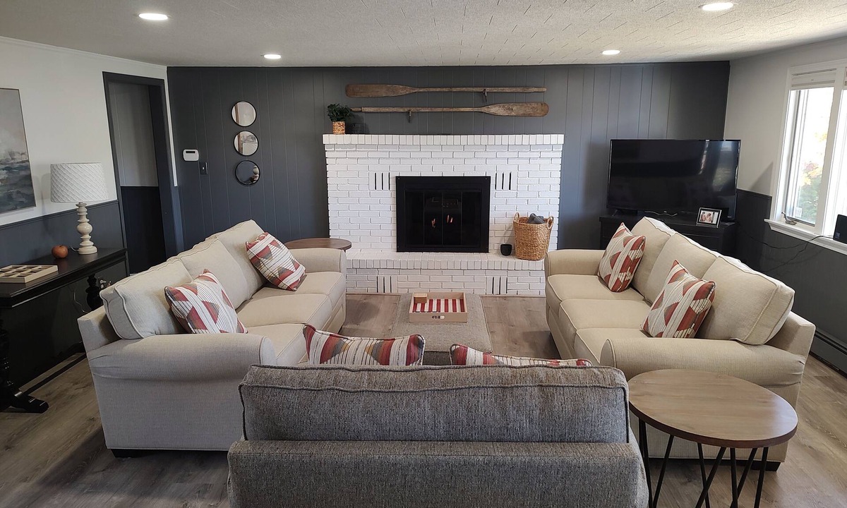 Hope House | Lake/River House with Fireplace and Game Room