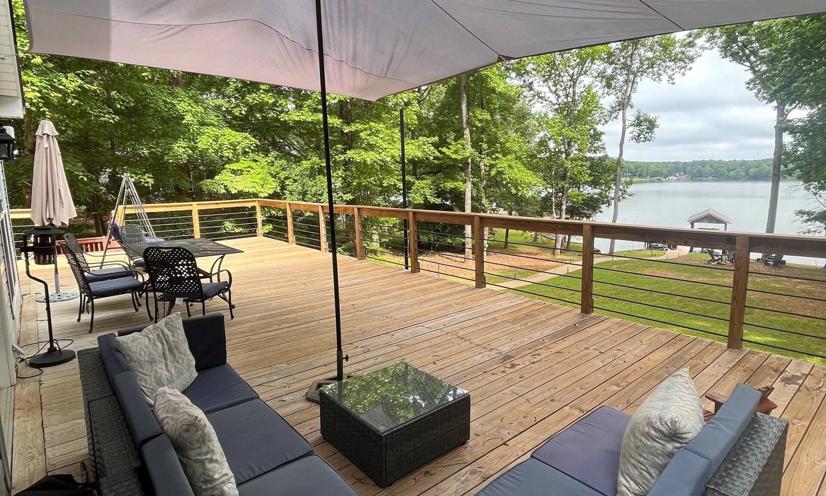 Eatonton House | Lake Sinclair Shore, 10 Guests, 5 beds, SMART Home!