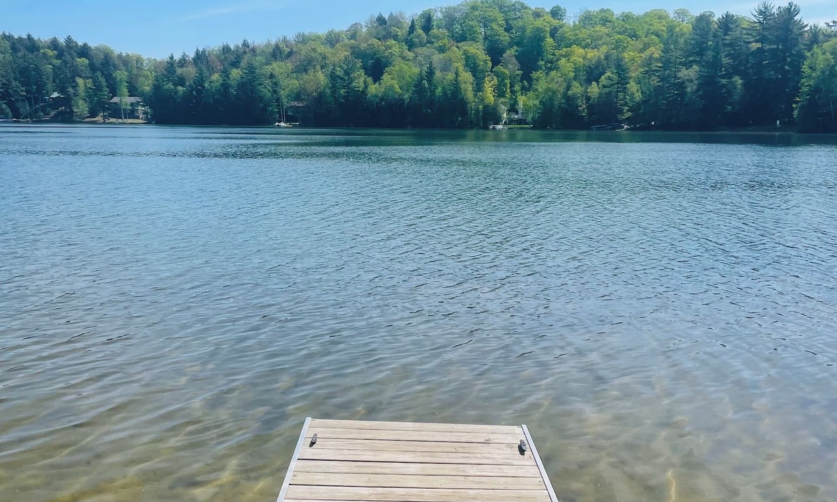 Wetmore Cabin | Lakefront Cabin, WIFI , near Pictured Rocks Munising Mi.