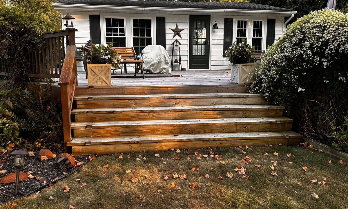 Coldwater Cottage | Lakefront Hidden Gem on Rose Lake! Cozy Cottage & Camper Spot with Private Docks
