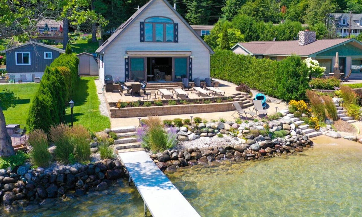 Rapid City Cottage | Lakefront Retreat on Torch Lake Sandbar