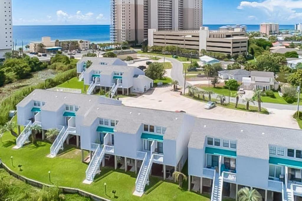 El Centro Beach House | Lakefront townhome near great attractions with beach access pool & amazing view