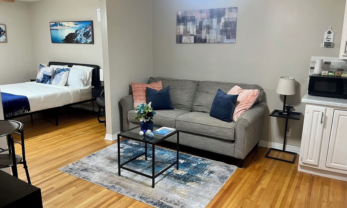 Orange Park Apartment | Lakeside GetAway - Cozy Studio in Orange Park, FL