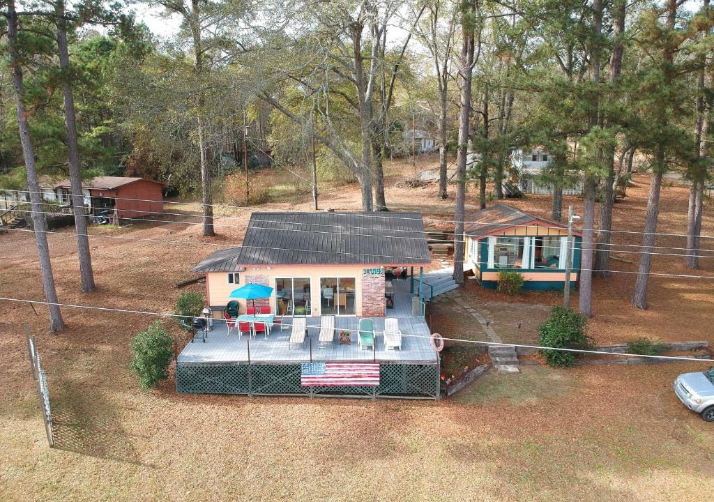 Pleasure Island House | Lakeside Pleasure Island Cabin w/Deck & Gas Grill