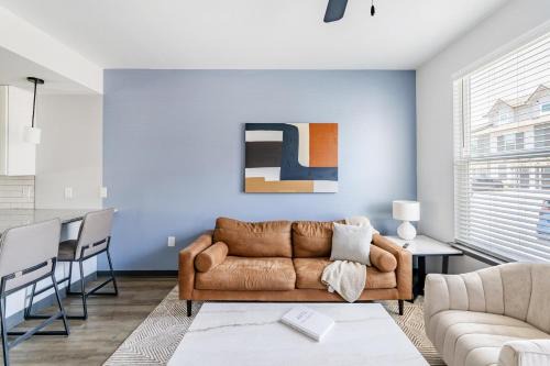 Northwest Pensacola Apartment | Landing Amazing 3BD Pool Game Room