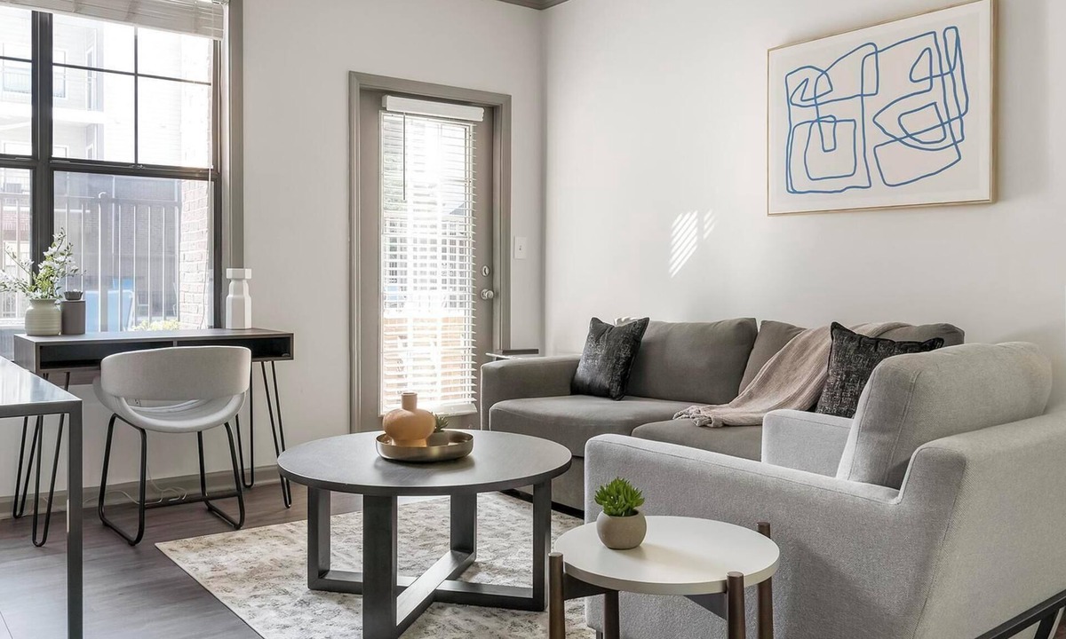 Piedmont Heights Apartment | Landing | Beautiful 1BD, Gym, Courtyard